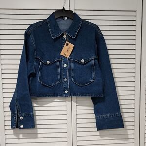 YPCT Women's Cropped Denim Blue Jean Jacket with Snap Front. XL